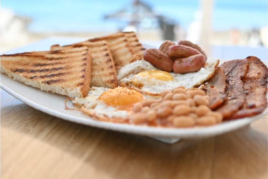 horizon-ibiza-desayuno-huevos-full-english-breakfast-especial Horizon Ibiza
