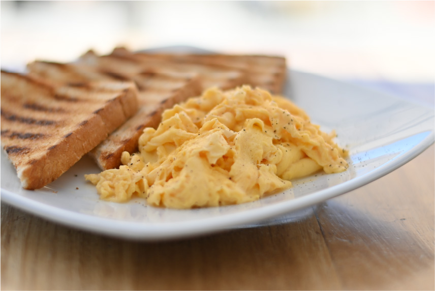 horizon-ibiza-desayuno-huevos-revueltos-closeup Horizon Ibiza