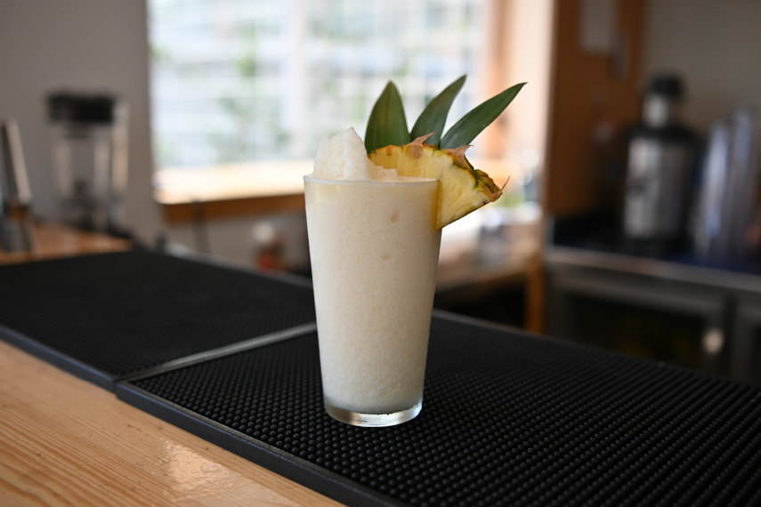 horizon-ibiza-bar-cocktails-piña-colada Horizon Ibiza