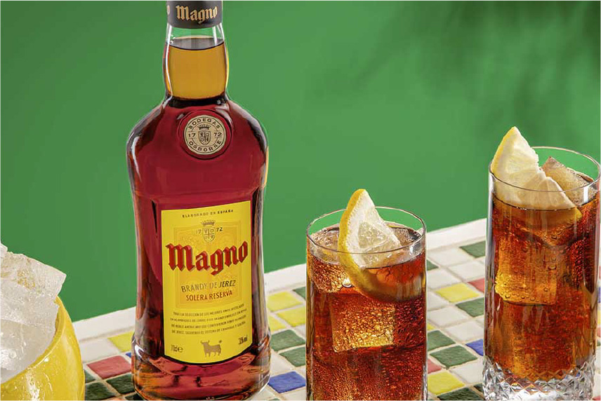 horizon-ibiza-bar-cognacs-magno-ad-vasos Horizon Ibiza