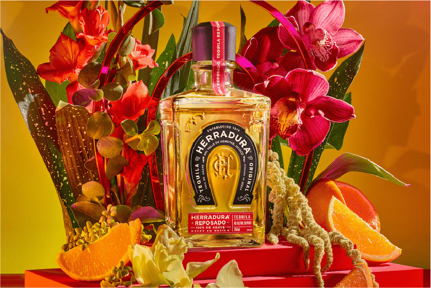 horizon-ibiza-bar-tequila-herradura-ad-botella-flores Horizon Ibiza