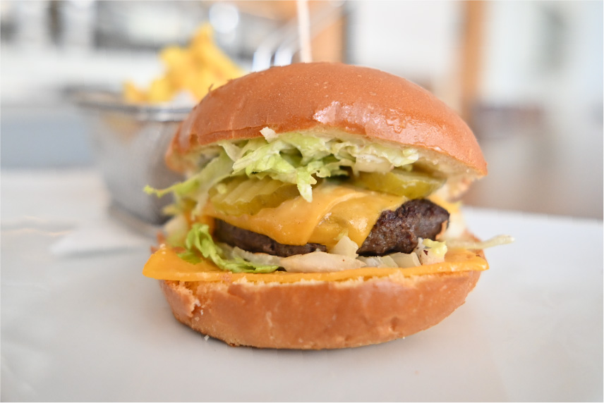 horizon-ibiza-hamburgesas-gourmet-royal-chesse-burger-macro-frente Horizon Ibiza